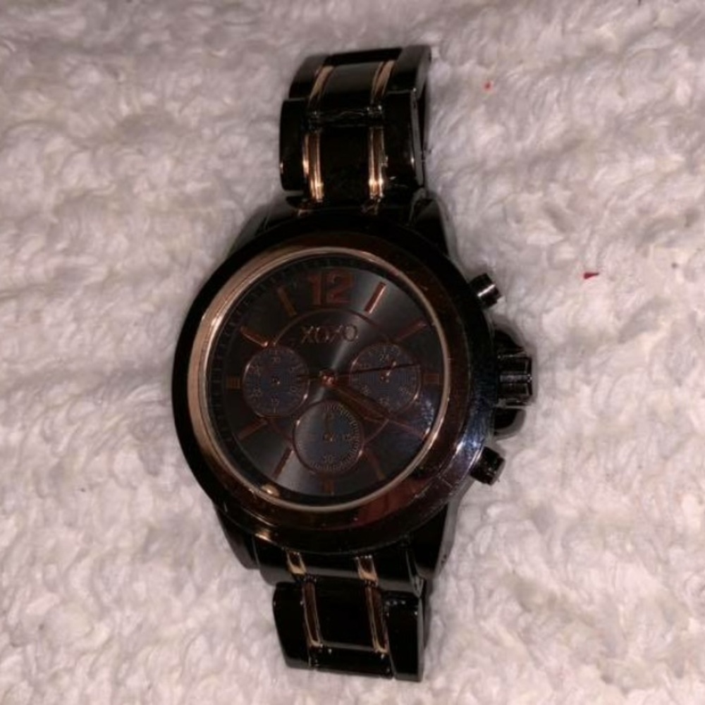 XOXO watch